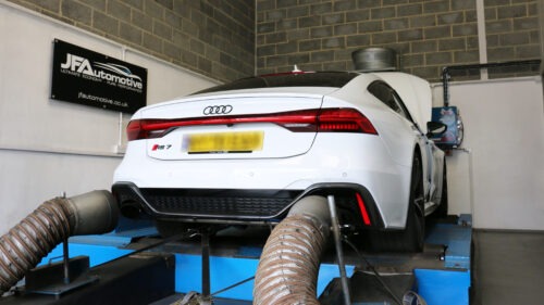 White RS7 C8 On The Dyno
